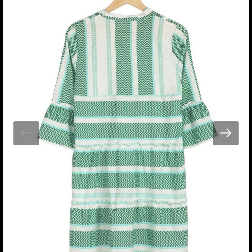 Chic Color Block Print Bell Cuff Sleeve Mini Dress - Picture 3 of 11